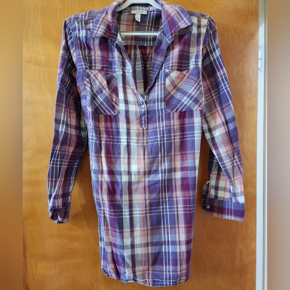 NWOT Liz Lange Maternity shirt